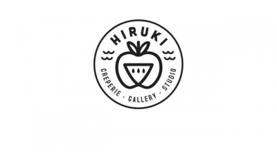 HIRUKI: Crepería, galería de arte, diseño... ¿que más se puede pedir?